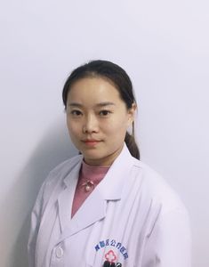 李冰倩 眼科住院医师